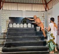 Jalabhisheka and Shodashopachar Puja at HH Shrimat Parijnanashram Swamiji III Sannidhi, Karla (2 March 2025)